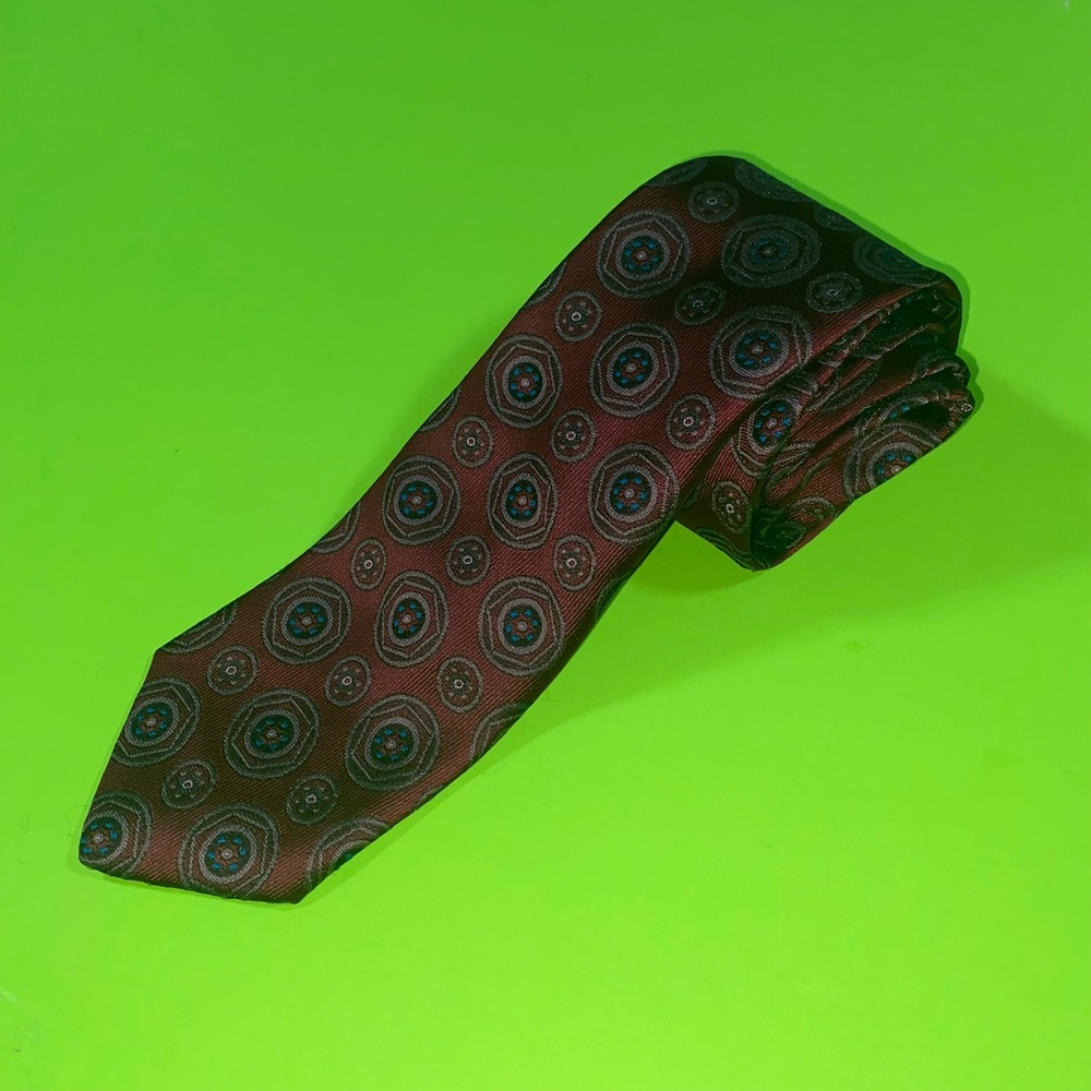 Camden Court Mens Burgundy Blue Medallion Geometric Classic‎ Silk Necktie Tie